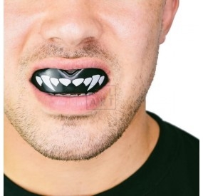 extro fangz mouthguard